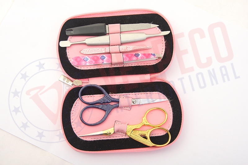 Manicure Pedicure Kits 